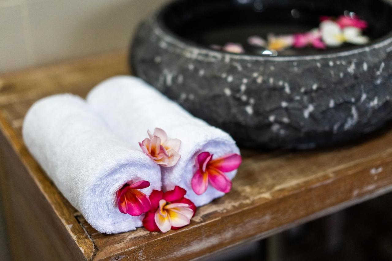 Lembongan Cempaka Villa & Restaurant Nusa Lembongan  Ngoại thất bức ảnh